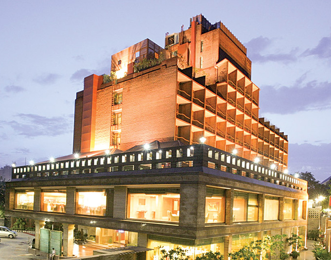 Top Hotels Near Taj Mahal