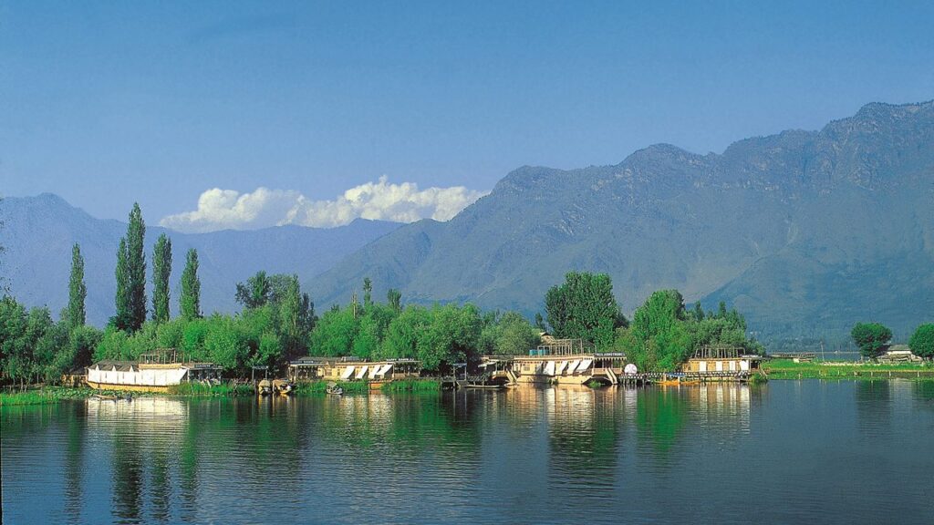 Best tourist places in kashmir